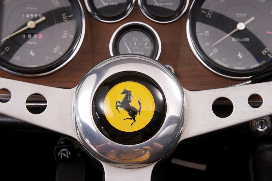  Ferrari 330 GTC 1967 года  (фото 10 из 20)